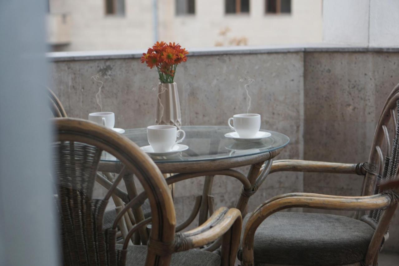 Nor Yerevan Hotel Exterior foto