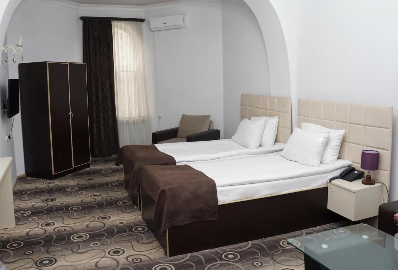 Nor Yerevan Hotel Exterior foto